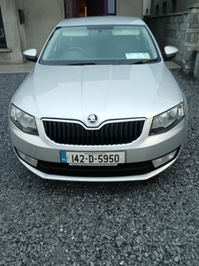 2014 - Skoda Octavia Manual