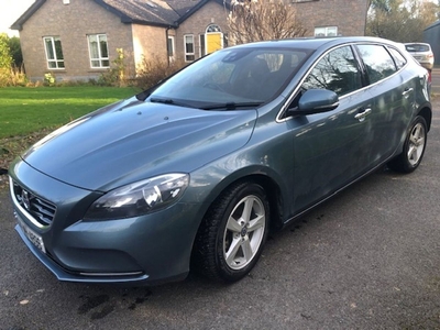 2014 - Volvo V40 Automatic