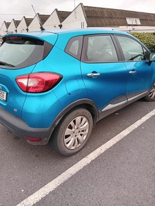 2015 - Renault Captur Manual