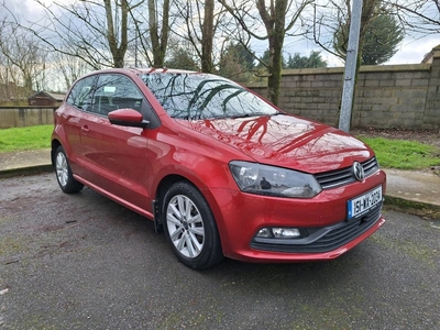 2015 - Volkswagen Polo Manual