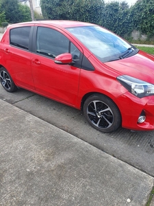 2016 - Toyota Yaris Manual