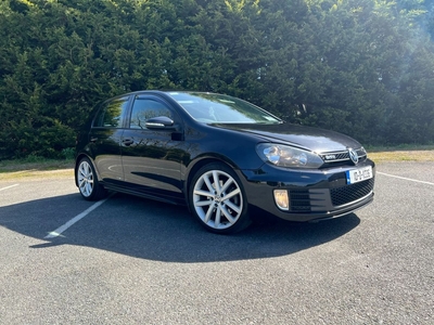 2010 - Volkswagen Golf Manual