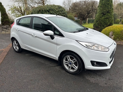 2014 - Ford Fiesta Manual