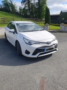 2015 - Toyota Avensis Manual