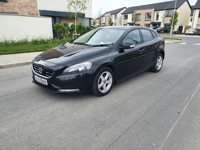 2015 - Volvo V40 Manual