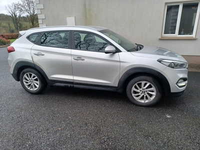 2017 - Hyundai Tucson Manual