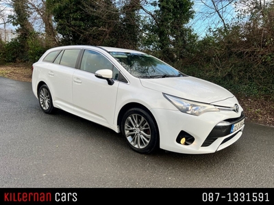 2017 - Toyota Avensis Manual