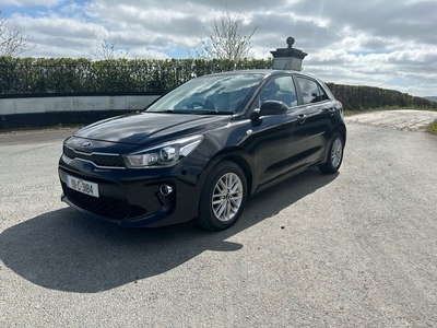 2019 - Kia Rio Manual