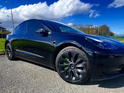 2022 - Tesla MODEL 3 Automatic