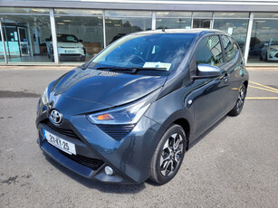 2021 (211) Toyota Aygo