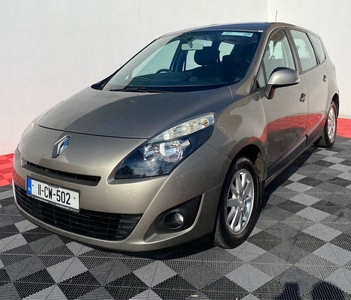 2011 - Renault Grand Scenic Manual