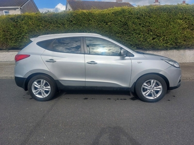 2012 - Hyundai ix35 Manual