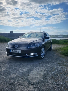 2013 - Volkswagen Passat Manual