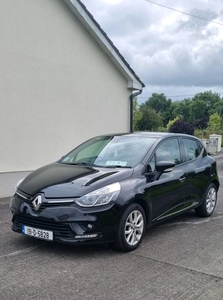 2019 - Renault Clio Manual