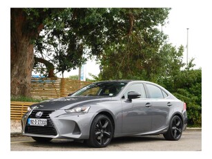 2019 (192) Lexus IS 300h