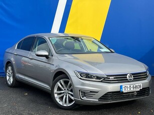 2017 (171) Volkswagen Passat