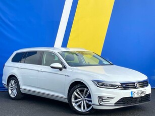 2017 (171) Volkswagen Passat