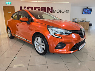 2021 (212) Renault Clio