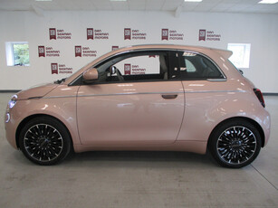 2025 (251) Fiat 500e