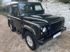 LAND ROVER DEFENDER