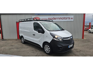 VAUXHALL VIVARO