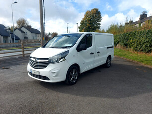 VAUXHALL VIVARO