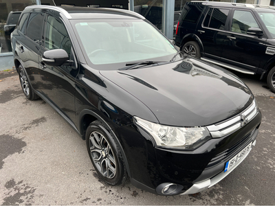 MITSUBISHI OUTLANDER