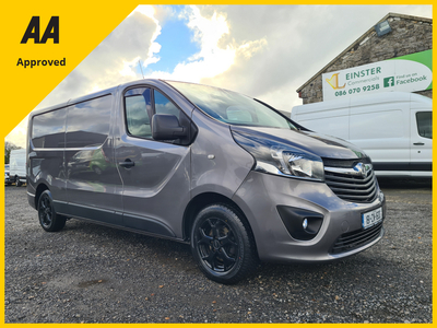 VAUXHALL VIVARO