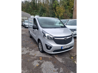 VAUXHALL VIVARO