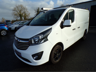 VAUXHALL VIVARO