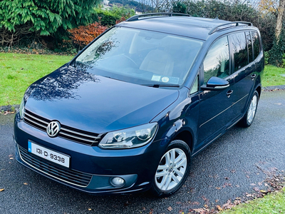 VOLKSWAGEN TOURAN