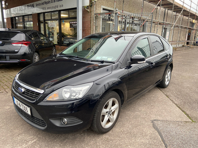 2010 (10) Ford Focus