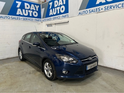 2012 (12) Ford Focus