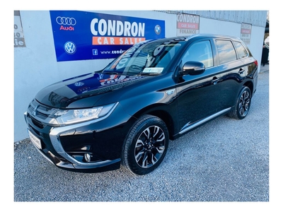 2017 (171) Mitsubishi Outlander