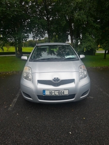 2010 - Toyota Yaris Manual