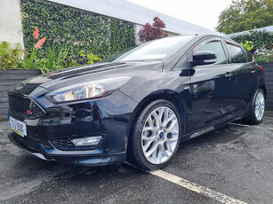 2017 (172) Ford Focus