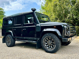 LAND ROVER DEFENDER