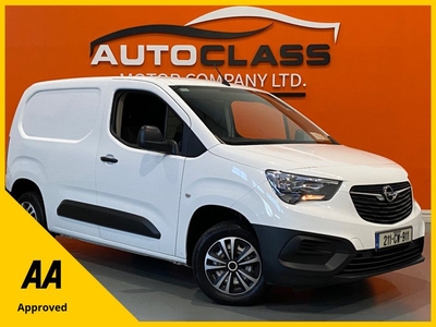 2021 (211) Opel Combo