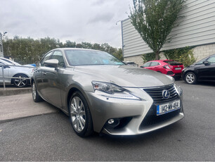 LEXUS IS 300 H