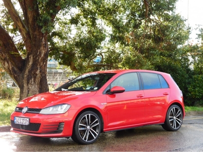 2014 (142) Volkswagen Golf