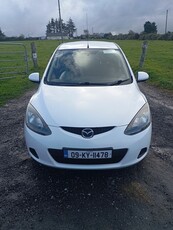 2009 - Mazda Mazda2 ---