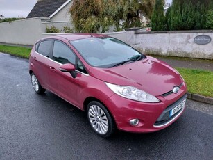 2010 - Ford Fiesta ---