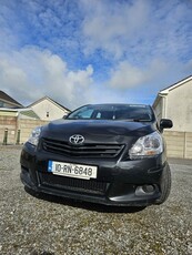 2010 - Toyota Verso ---