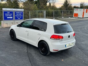 2010 - Volkswagen Golf Manual