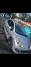 2011 - Peugeot 207 Manual