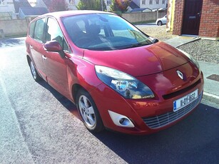 2011 - Renault Grand Scenic Manual