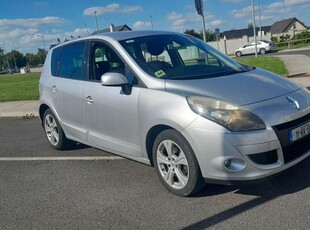 2011 - Renault Scenic Manual