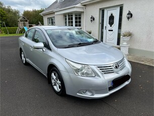 2011 - Toyota Avensis Manual