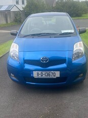 2011 - Toyota Yaris Manual