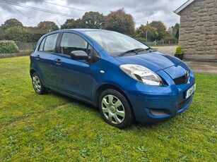 2011 - Toyota Yaris Manual